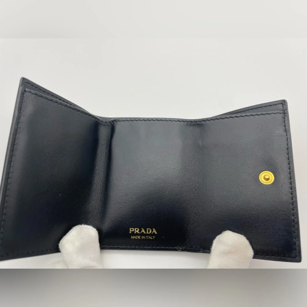 🤎Prada🤎Wallet🤎 - Picture 6 of 7